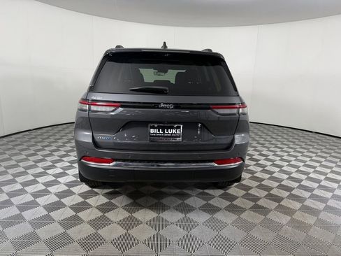 Used 2024 Jeep Grand Cherokee Limited 4xe w/ Luxury Tech Group II AWD/4WD image 9