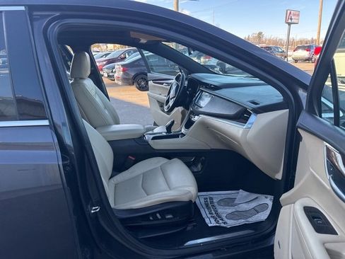 Used 2019 Cadillac XT5 Luxury image 15