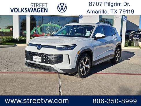 New 2026 Volkswagen Tiguan SE image 1