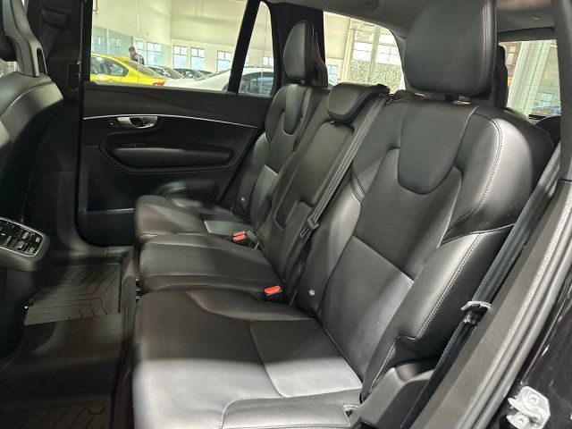 Used 2020 Volvo XC90 T5 Momentum w/ Protection Package Premier FWD image 6