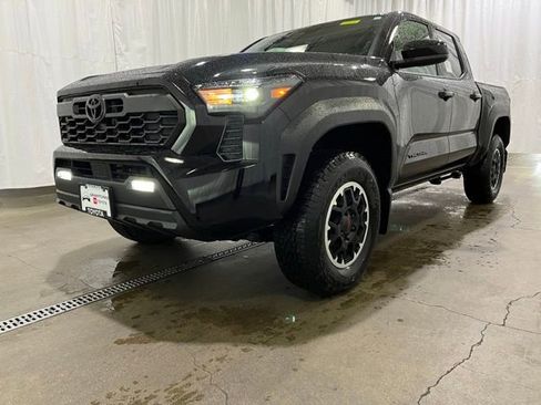 New 2026 Toyota Tacoma TRD Off-Road AWD/4WD image 22
