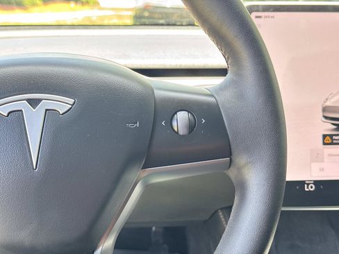 Used 2022 Tesla Model 3 Long Range AWD/4WD image 18