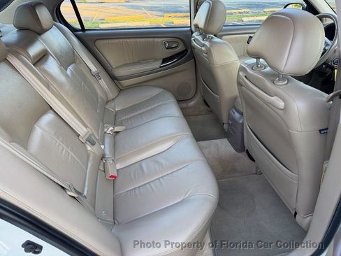 Used 2001 INFINITI I30 image 38