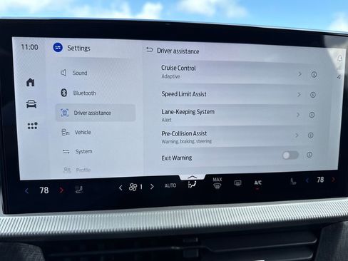 New 2026 Ford Explorer Platinum image 29