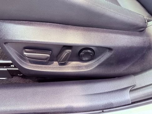 Used 2025 Toyota Camry XSE image 19