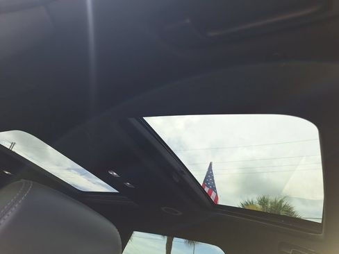 Used 2023 Buick Enclave Essence w/ Experience Buick Package FWD image 32