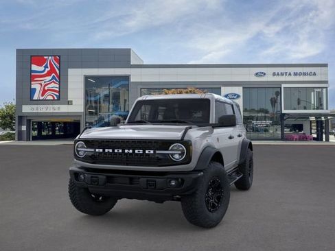 New 2026 Ford Bronco Badlands AWD/4WD image 2