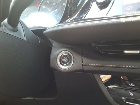 Used 2023 Buick Envision Essence AWD/4WD image 21