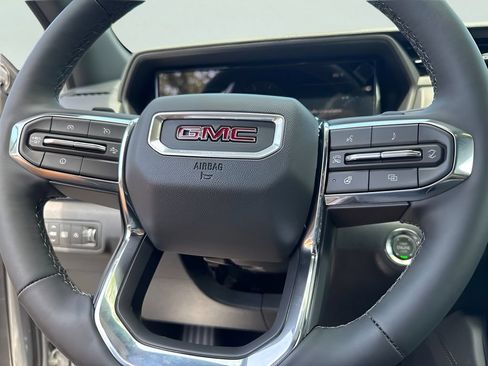 New 2027 GMC Terrain Elevation w/ Elevation Premium Package FWD image 11