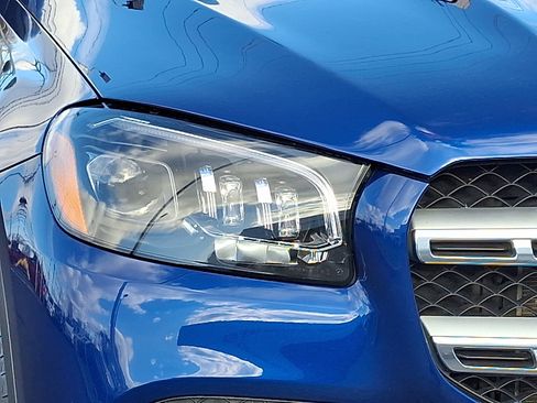 Used 2022 Mercedes-Benz GLS 450 4MATIC image 9