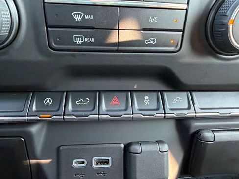 Used 2021 Chevrolet Silverado 1500 Custom AWD/4WD image 31