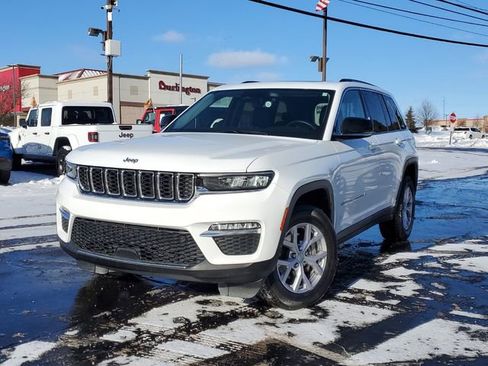 Certified 2022 Jeep Grand Cherokee Limited image 36