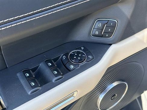 Used 2023 Ford Expedition Max Platinum image 14