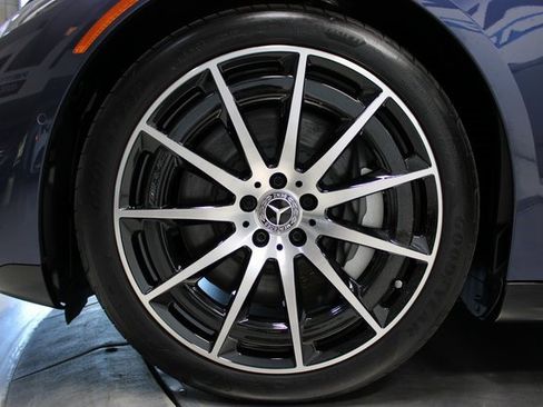 Used 2023 Mercedes-Benz EQS 580 4MATIC Sedan image 37