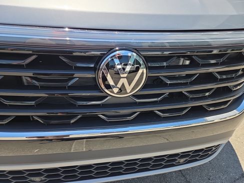 Certified 2026 Volkswagen Atlas Cross Sport SE AWD/4WD image 6