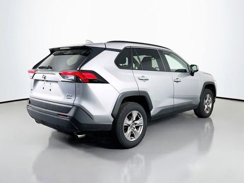 Used 2025 Toyota RAV4 XLE AWD/4WD image 6