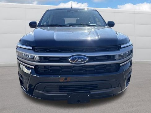 Used 2024 Ford Expedition XLT image 13