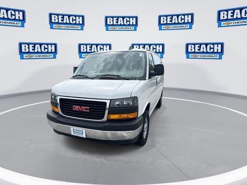 Used 2025 GMC Savana 2500 w/ Driver Convenience Package RWD image 4
