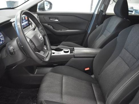 Used 2025 Nissan Rogue SV AWD/4WD image 22
