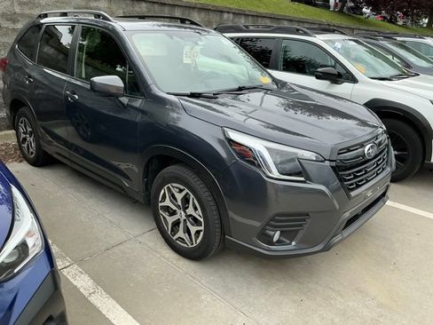 Certified 2023 Subaru Forester Premium w/ Popular Package #1 AWD/4WD image 5