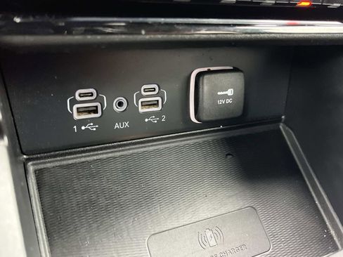 Used 2023 Jeep Grand Cherokee Altitude image 33