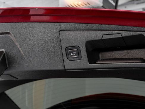Used 2019 Cadillac XT5 FWD image 52