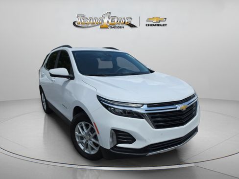 Used 2024 Chevrolet Equinox LT FWD image 1