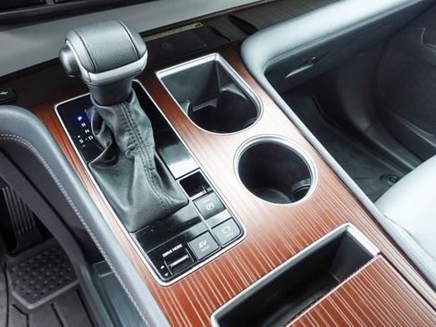 Certified 2024 Toyota Sienna XLE image 25