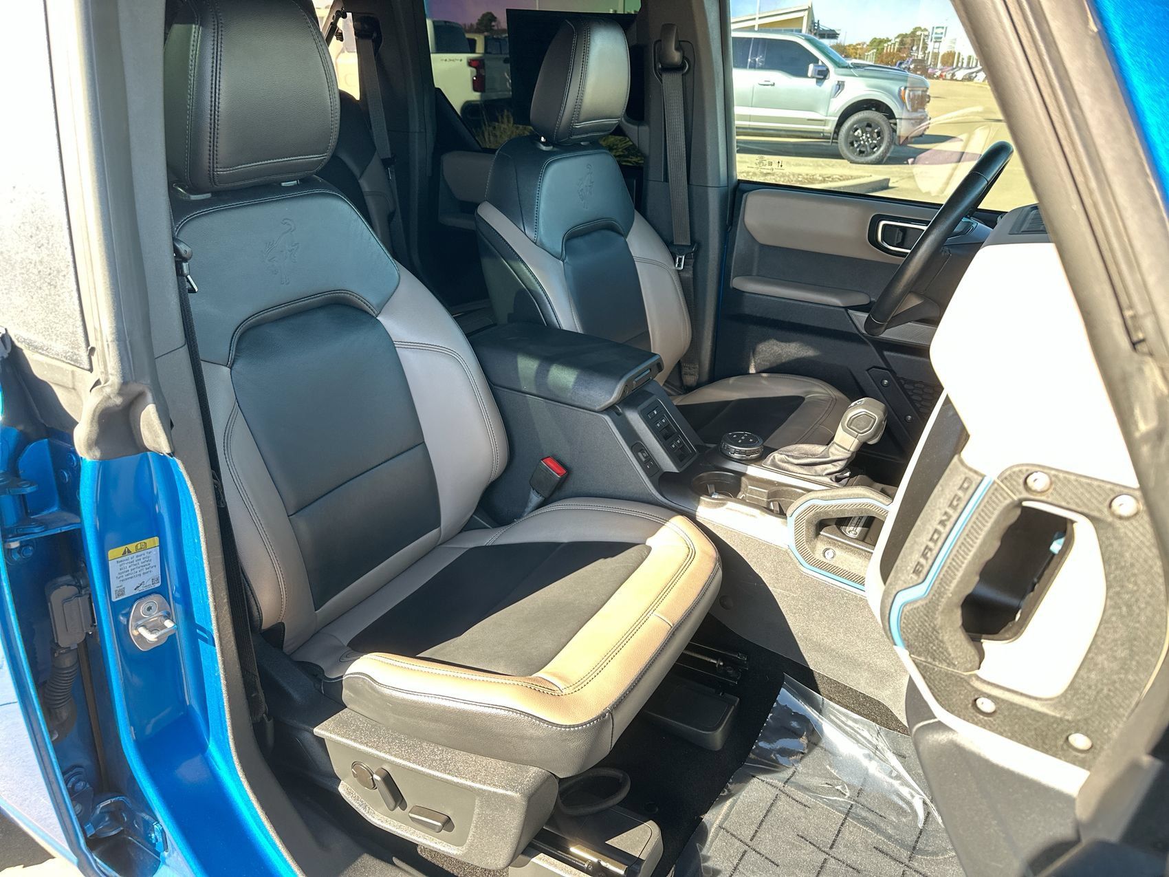 Used 2022 Ford Bronco Wildtrak AWD/4WD image 26