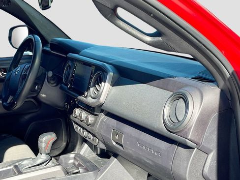 Used 2022 Toyota Tacoma TRD Sport w/ Technology Package RWD image 26
