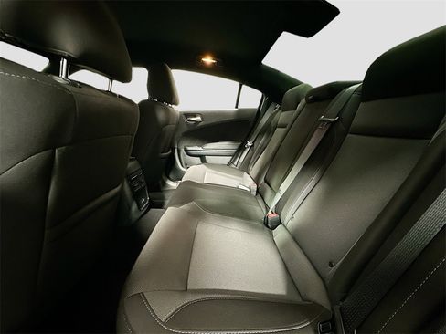 Used 2022 Dodge Charger SXT w/ Blacktop Package image 24
