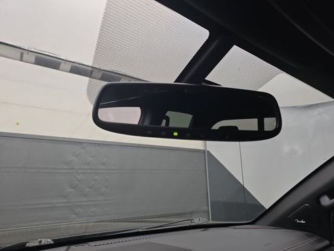 Used 2019 Nissan Titan SL w/ Midnight Edition image 44