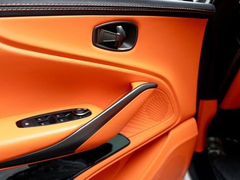 Used 2022 Aston Martin DBX Base image 33