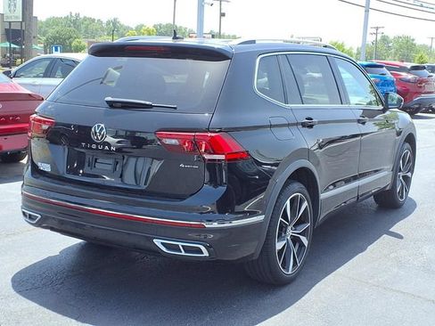 Used 2023 Volkswagen Tiguan SEL R-Line AWD/4WD image 4