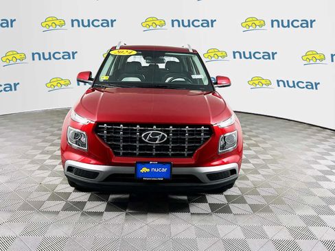 Certified 2024 Hyundai Venue SEL FWD image 2