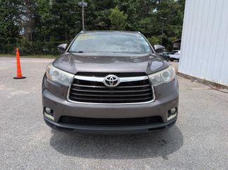 Used 2015 Toyota Highlander Limited FWD video 3