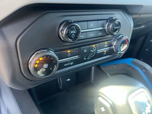 Certified 2023 Ford Bronco Black Diamond AWD/4WD image 14