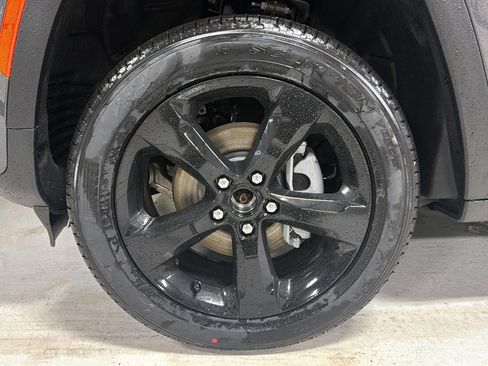 New 2026 Jeep Grand Cherokee Limited w/ Limited Altitude Package image 10