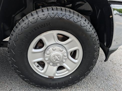 Used 2022 RAM 2500 Tradesman AWD/4WD image 11