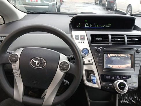 Used 2012 Toyota Prius V Three image 32