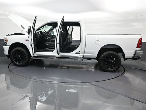 Used 2024 RAM 2500 Tradesman w/ Chrome Appearance Group AWD/4WD image 35