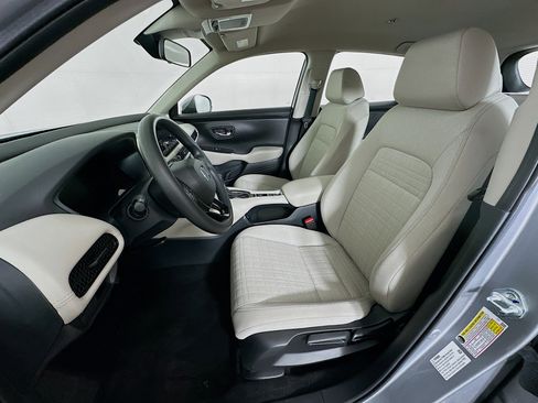 Used 2025 Honda HR-V LX image 13