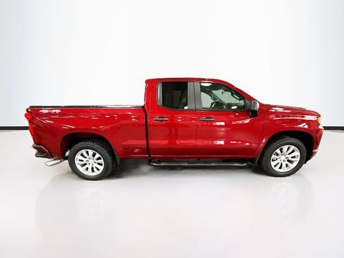 Used 2019 Chevrolet Silverado 1500 Custom w/ Custom Value Package AWD/4WD image 5