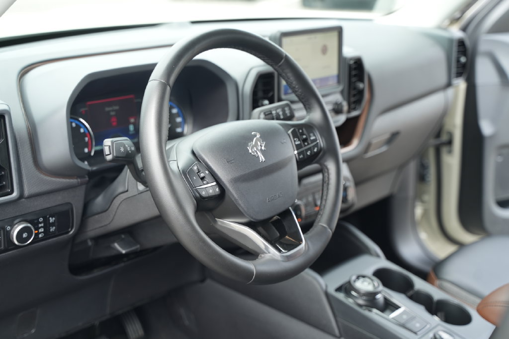 Used 2024 Ford Bronco Sport Outer Banks AWD/4WD image 27