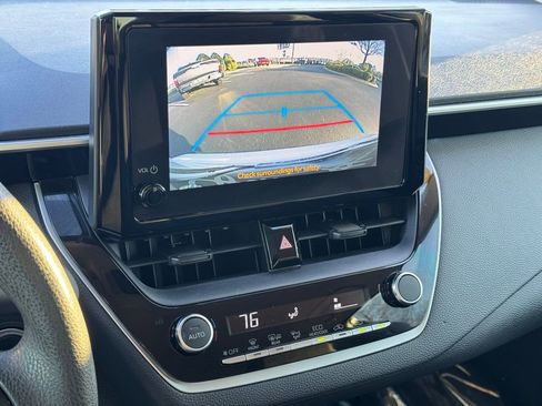 Used 2024 Toyota Corolla LE image 34