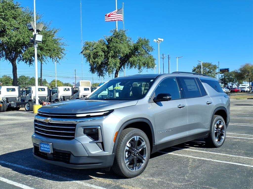 New 2027 Chevrolet Traverse LT w/ Enhanced Driving Package FWD image 8
