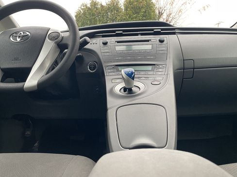 Used 2010 Toyota Prius Two FWD image 36
