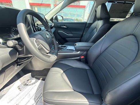 New 2026 Toyota Highlander XLE AWD/4WD image 18