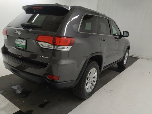 Used 2021 Jeep Grand Cherokee Laredo image 7