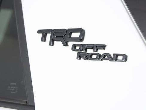 Used 2021 Toyota 4Runner TRD Off-Road Premium image 4